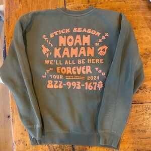 Noah Kahan Green Sweater